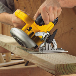 SIERRA CIRCULAR 7-1/4" DEWALT 1800W 5800 RPM DWE575-B3